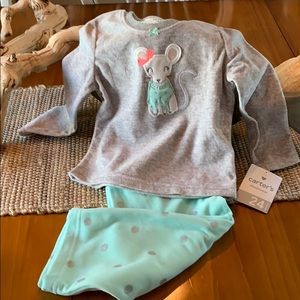 Carter’s Pajama Set